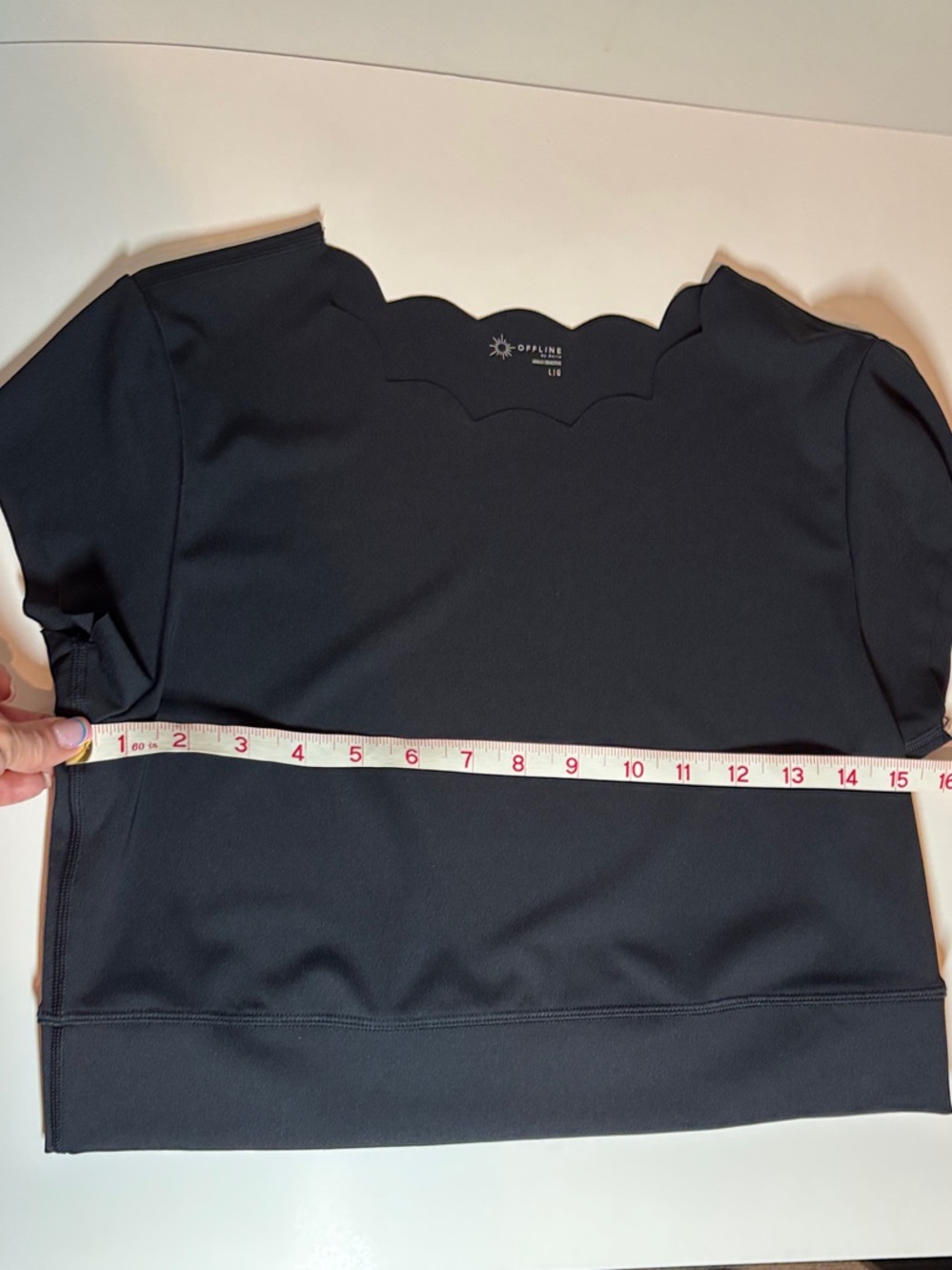 aerie Black Scallop-Neck Crop Tee - Picture 3 of 4